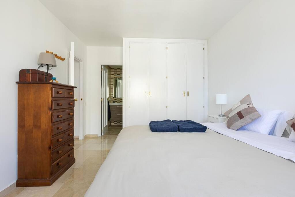 Seaview Estepona Marine Port With Pools Екстер'єр фото